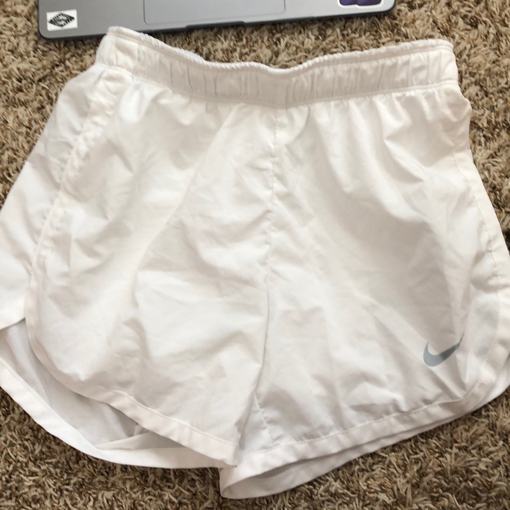 white nike shorts